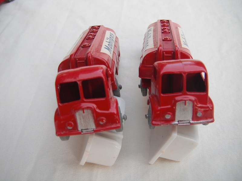 M8A Mobil Gas Petrol Tanker silver trim variations.jpg