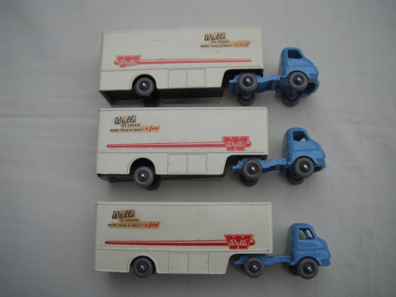 M2A Bedford Articulated Walls Ice Cream Lorry later versions pic#2.jpg