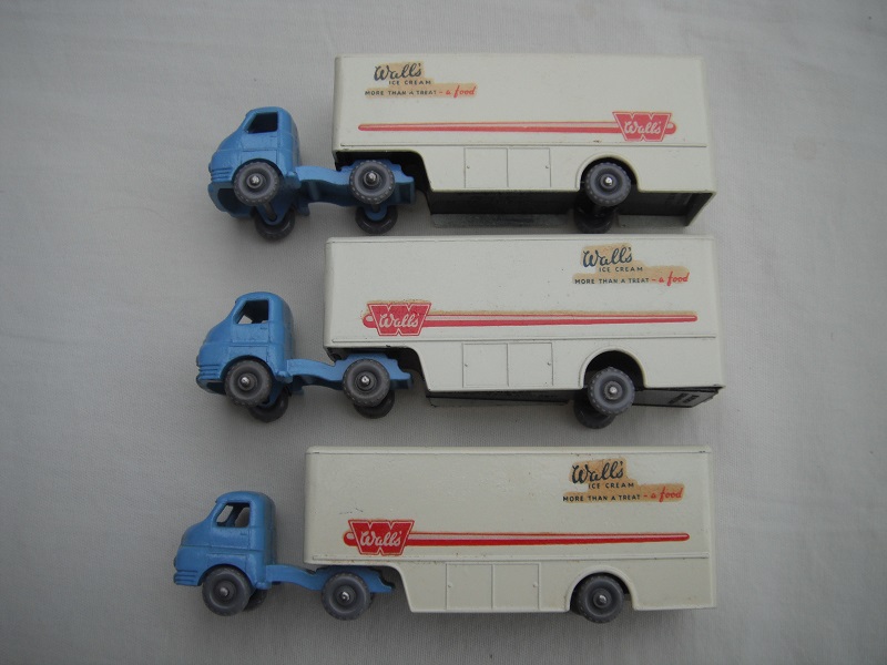 M2A Bedford Articulated Walls Ice Cream Lorry later versions pic#1.jpg