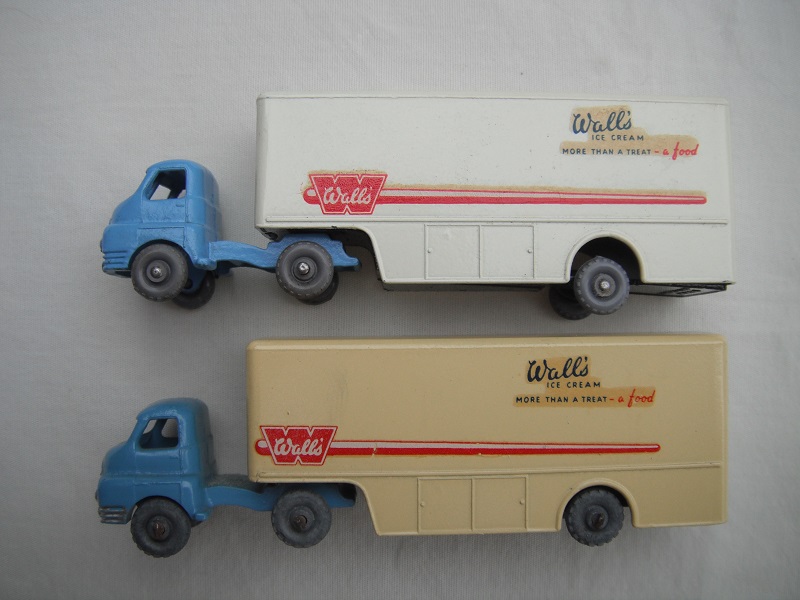 M2A Bedford Articulated Walls Ice Cream Lorry metal or plastic wheels.jpg