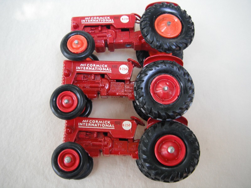 K4A International Tractor orange or red hubs.jpg