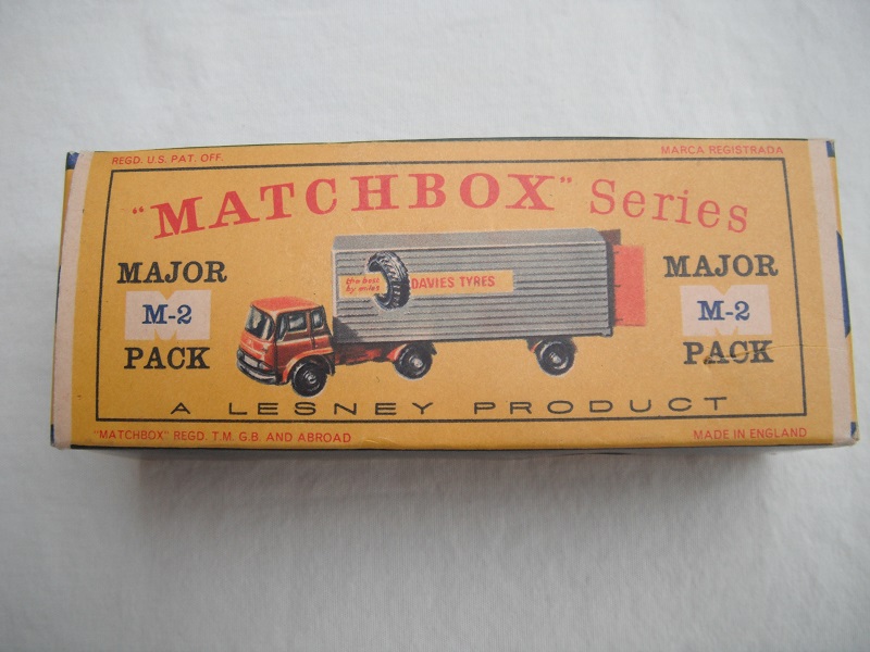 M2B Bedford Articulated Freight Truck box pic#1.jpg