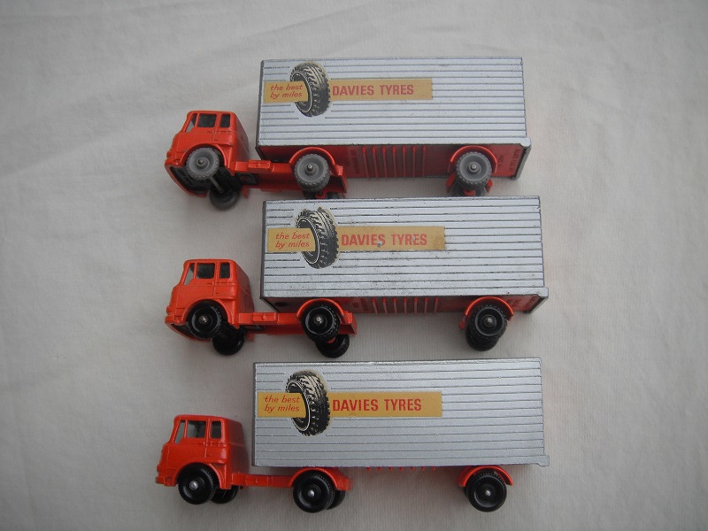 M2B Bedford Articulated Freight Truck wheel variations pic#1.jpg