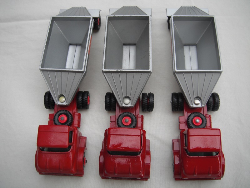 M4B GMC Tractor & Fruehauf Hopper shades of dark red cabs pic#2.jpg