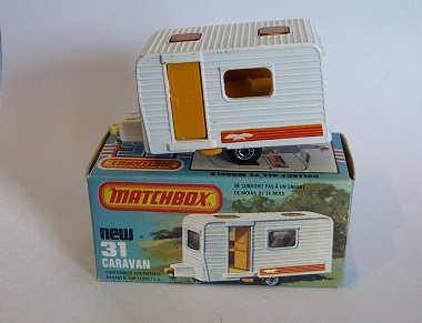 MB 31e CARAVAN.JPG