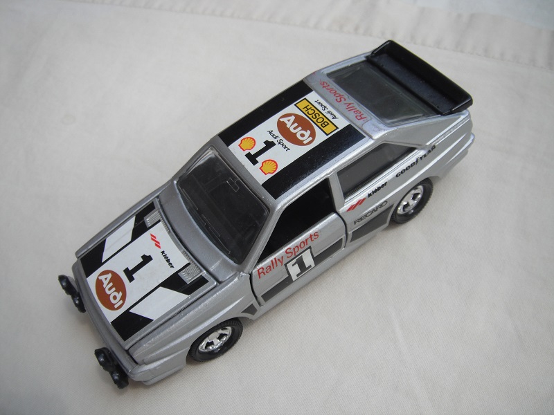 10. Dk.silver body/black England base/5 spoke mag whls/clear windows/Audi &quot;1&quot; on roof, hood &amp; side doors/Var.logos, stripes &amp; Goodyear.