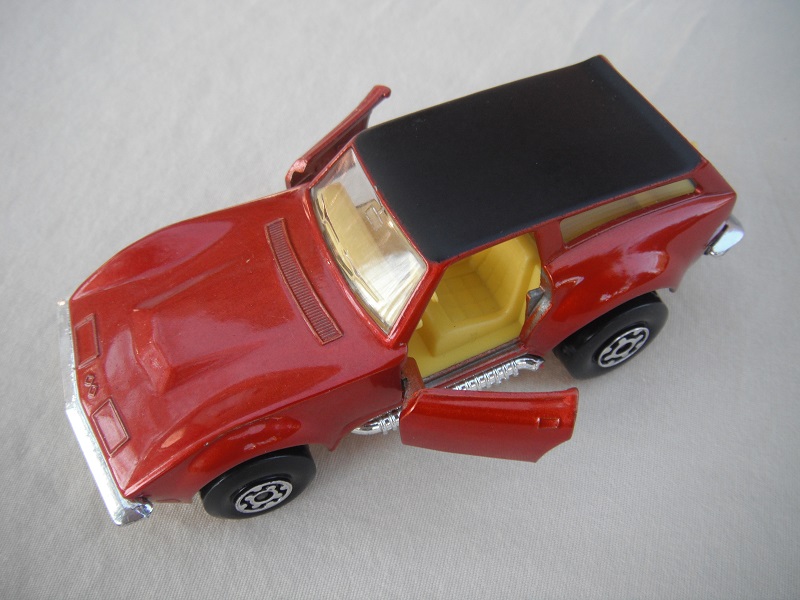K55A Corvette Caper Cart opening features.jpg