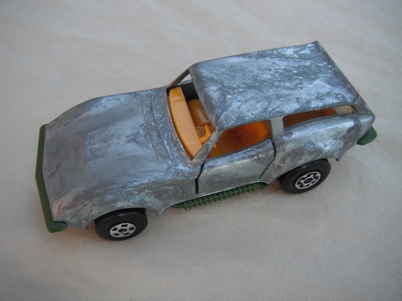 1. Unpainted body/unpainted base/Speedkings/FS front &amp; MC rear wheels/no windows/orange-yellow interior/green bumpers &amp; exhausts pipes/PP.