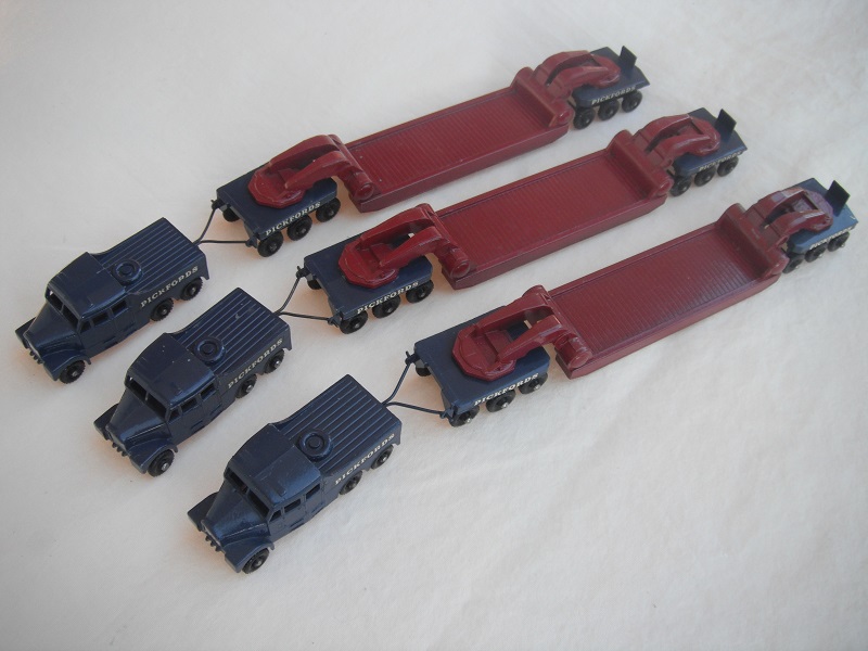 M6A Scammell Tractor & Transporter in dark blue & maroon.jpg