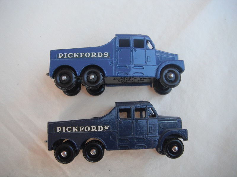 M6A Scammell Tractor & Transporter dark blue wheel variations pic#2.jpg