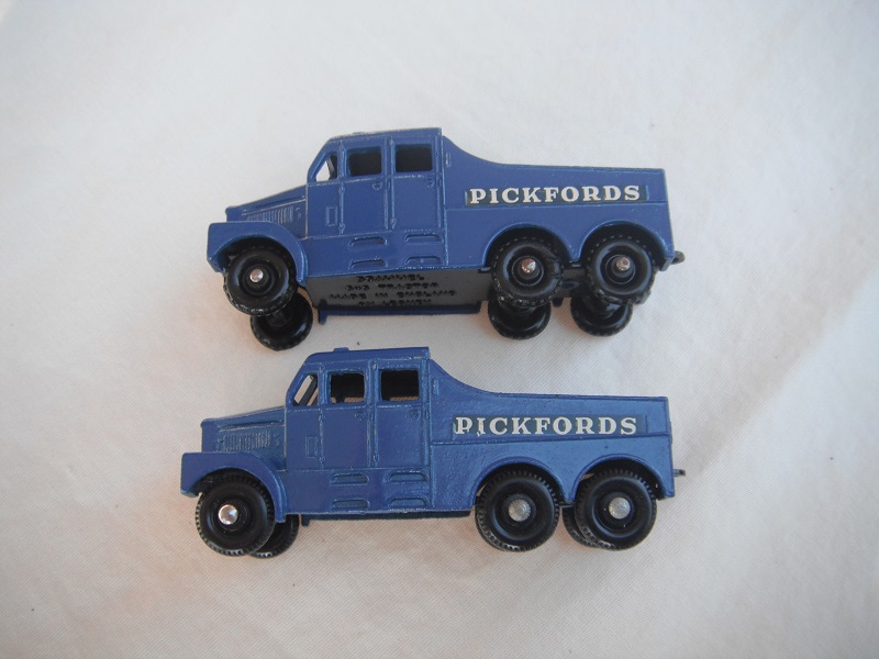 M6A Scammell Tractor & Transporter dark blue wheel variations pic#1.jpg