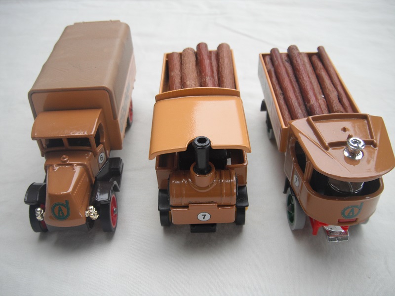 ATM27  1918 Atkinson Steam Wagon Dunkley Lumber 3 different models.jpg