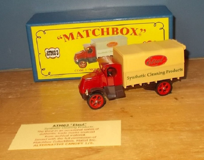 ATM03 1920 Mack AC Truck Etsul red & tan 1 of 6.jpg