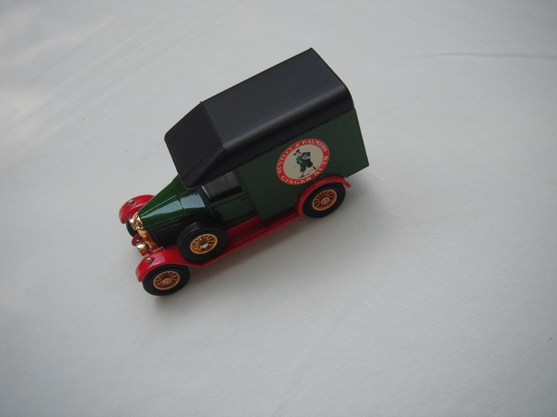 2. Green body/black roof/red base/China/YGB04 cast/12 spoke copper wheels.