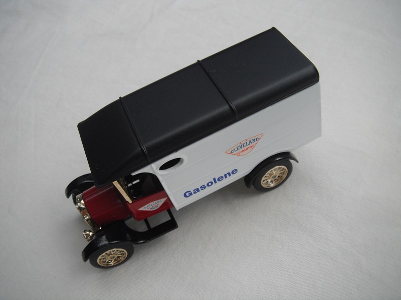 6. Model TT Van/Red cab/black roof/white body/black roof/China/12 spoke gold wheels/gold plated parts.