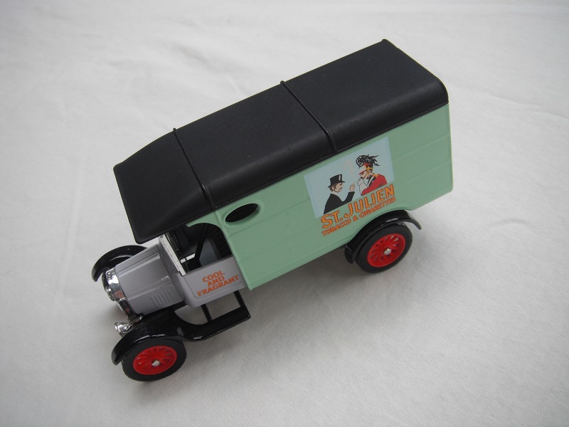 7. Ford Model 'TT' van/Pale lilac cab/sea green body/black roof/black base/Macau/12 spoke red wheels.