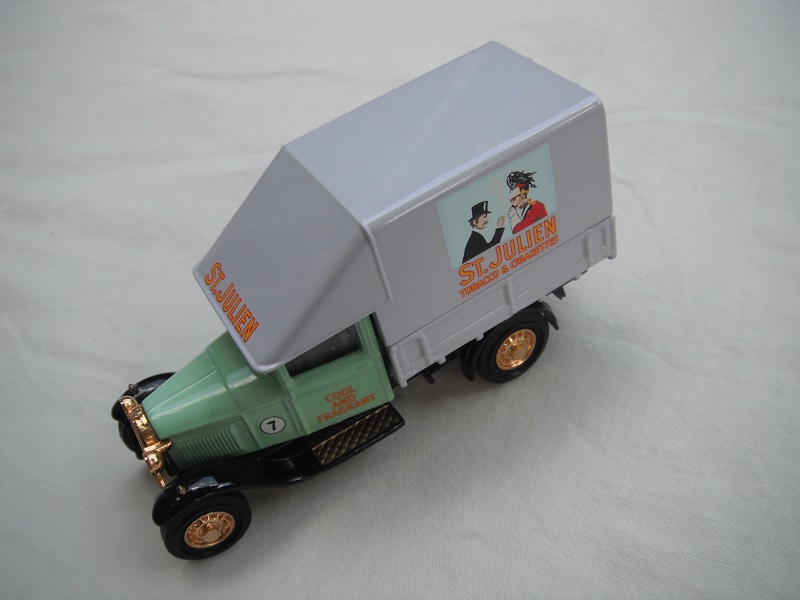 4. Ford Model 'AA' Truck/Sea green cab/pale lilac body/no header board/black base/YGB16/China/gold wheels/No.7.