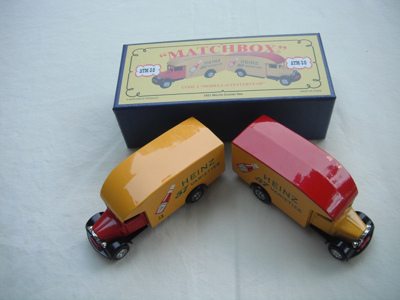 ATM30 1931 Morris Courier Van Heinz 57 Varieties with box.jpg