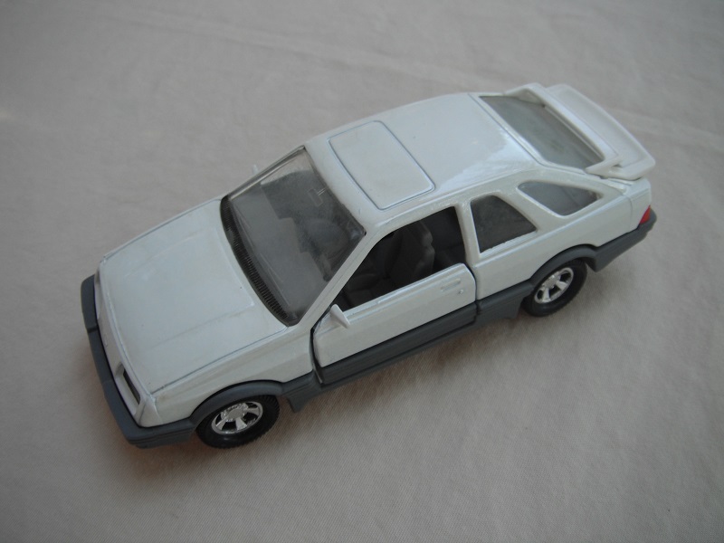 10. White body &amp; spoiler/gray England base/5 spoke mag wheels/clear windows/gray int/gray steering wheel.