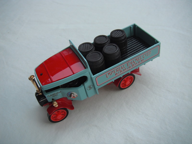 1. Pale blue body/red roof/red chassis/red base/YY027/SA/China/red Y spoke wheels/load of barrels/No. 5.