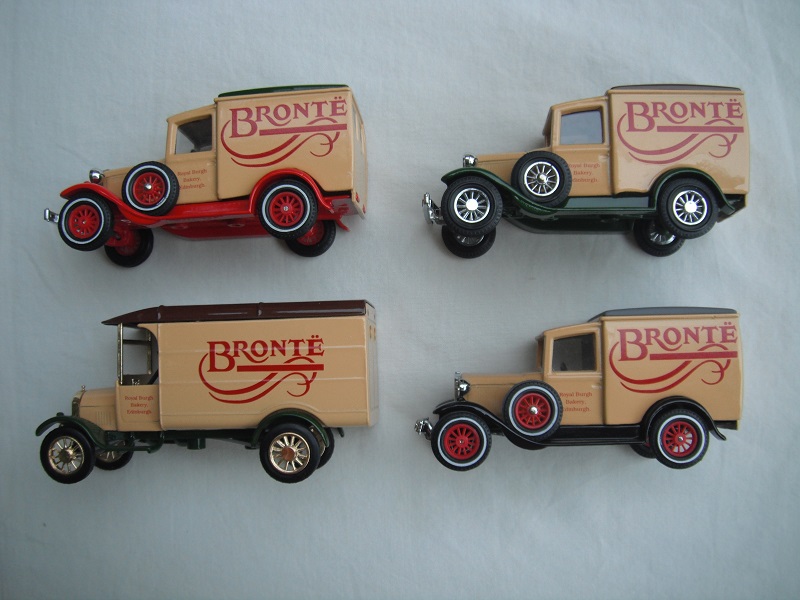 ATM16 1930 Ford Model 'A' Van Bronte Bakery side pic#1.jpg