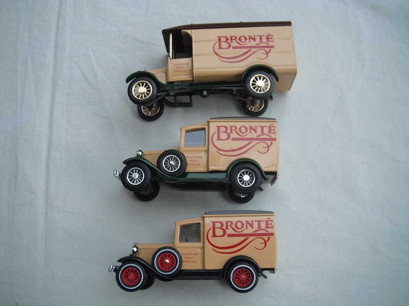 ATM16 1930 Ford Model 'A' Van Bronte Bakery wheel variations.jpg