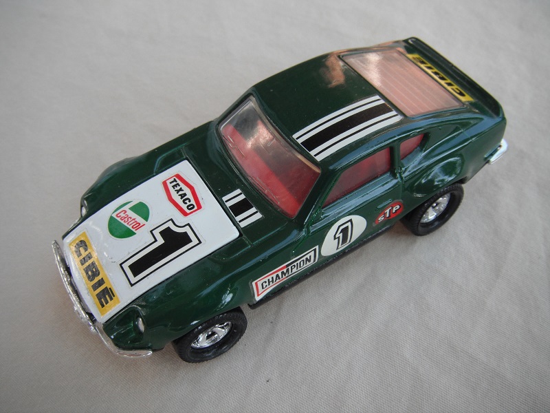 E16.Green body/wht hood/gloss blk base w/hole/dk.red int/5 spk mag whls/&quot;1 Cibie&quot; decals on hood &amp; sides, stripes on roof/tow hook/Superkings.