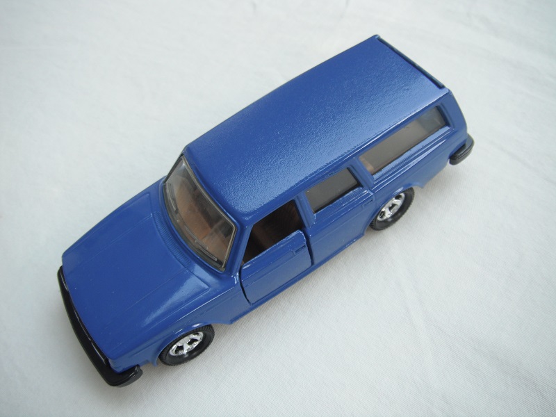 13.Blue body/black base/Lesney England/Superkings/5SMW/clear windows/no chrome outline/brown interior/textured roof/no label.