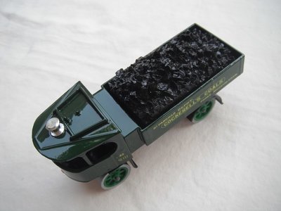 3. Atkinson Steam Wagon/Dark green body/red base/England/green wheels/load of coal.