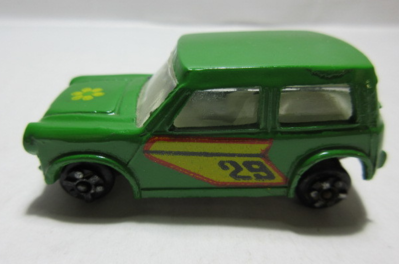 Racing_Mini_Model_Cars_cdc5bee7-01d6-4230-b030-3d067c86b0b0.png