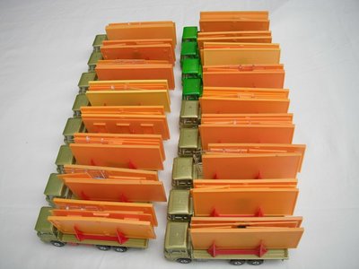K13B Building Transporter group pic#2.jpg