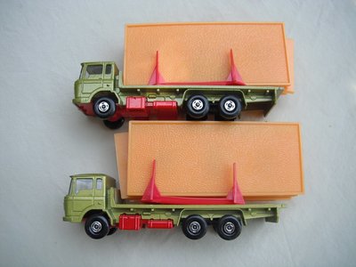K13B Building Transporter red or dk red base pic#2 four spk whls.jpg