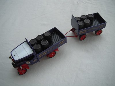 15.Foden Steam Wagon/purple cab &amp; bed/white roof/red chassis/red base/Y27/England/red Y spoke wheels/with trailer/Coat of arms.