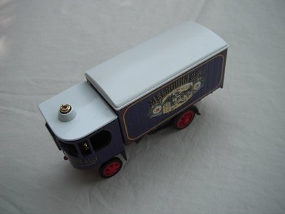 7. Garrett Steam Wagon/purple cab &amp; body/white roof/red chassis/red base/YY048/SA/China/dk.red Y spoke wheels.