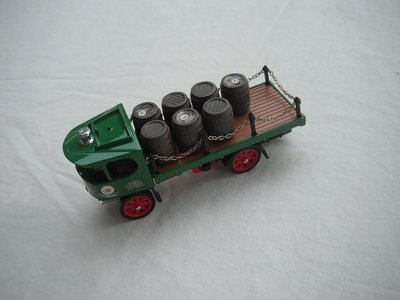 2. Atkinson D-Type Steam Lorry/green cab &amp; bed/black chassis/black base/Ltd Ed/Macau/red 8 spoke wheels/Coat of Arms.