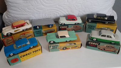 Collection of 7 n/mint corgi toys all boxed.  Offers around 400 GBP      For all images go to link:    https://ibb.co/album/G39gS0