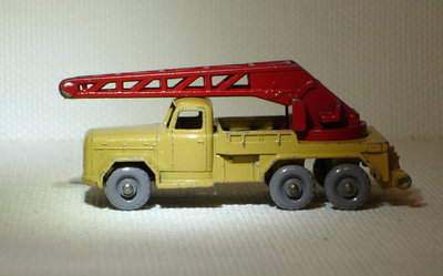 30b Magirus tan/red