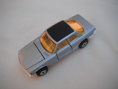 14.Silver body/K61/K48 Superkings sil base/5 arch whls/amber windows/white int/amber headlights/full roof label/(3).