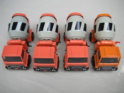 K26B Cement Truck salmon &amp; orange cabs