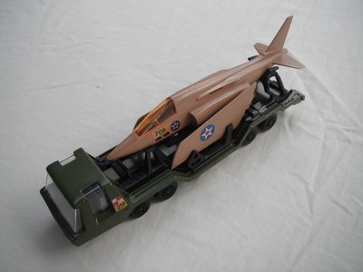 4. Olv grn body/flat blk K13-2/K-114 base/tan xle cvrs/clr wind/gry int &amp; hdlts/&quot;219&quot; label/tan plane/amb cockpit/olv grn ammo.