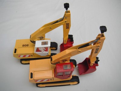 K41C JCB Excavator red or white cab