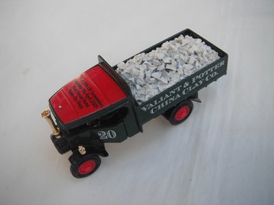 1922 Foden Steam Lorry 'Valiant &amp; Potter' (dk.green body/red roof/black base/red hubs) 1 of 15.