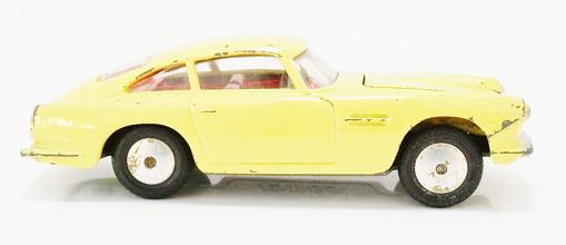 Aston Martin DB 4.JPG