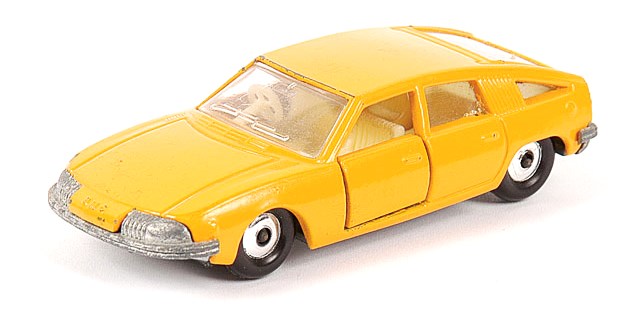 #33c BMC 1800 Pininfarina in deep Yellow..jpg