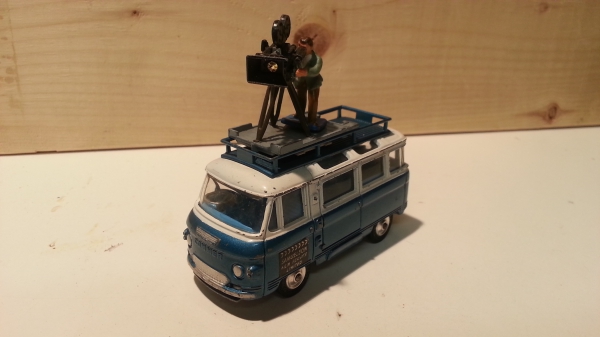 Corgi Aug 2015 2.jpg