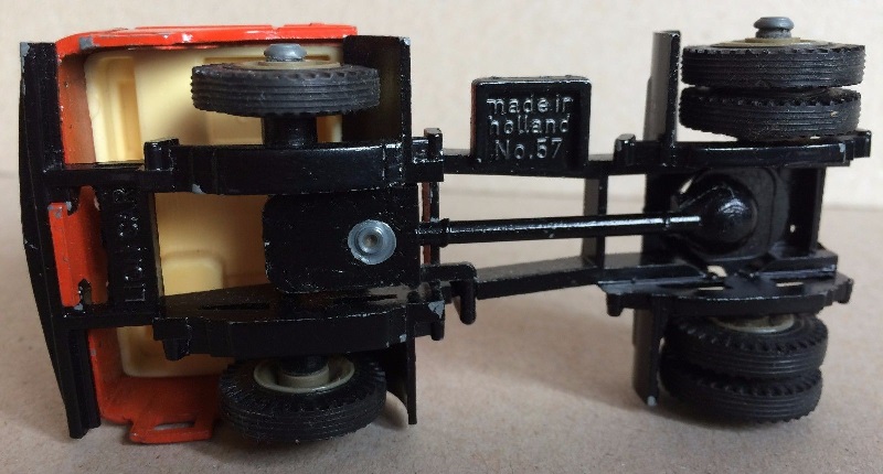 lion daf chassis small.jpg