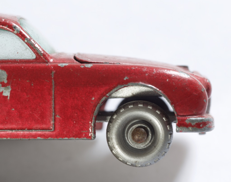 65b Jaguar no engine brace