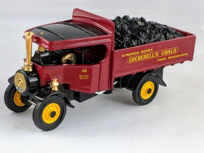 IMG_20200825_165336.jpg (1.29 MiB) Viewed 2908 times ATM-17 maroon Foden with black cab roof 1/10