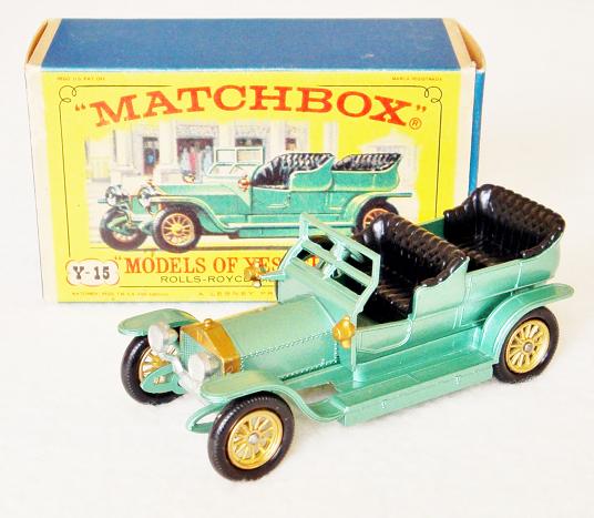 Black 'Smooth' Tyres..JPG